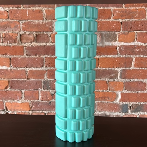 Foam roller, seafoam. - Picture 1 of 3